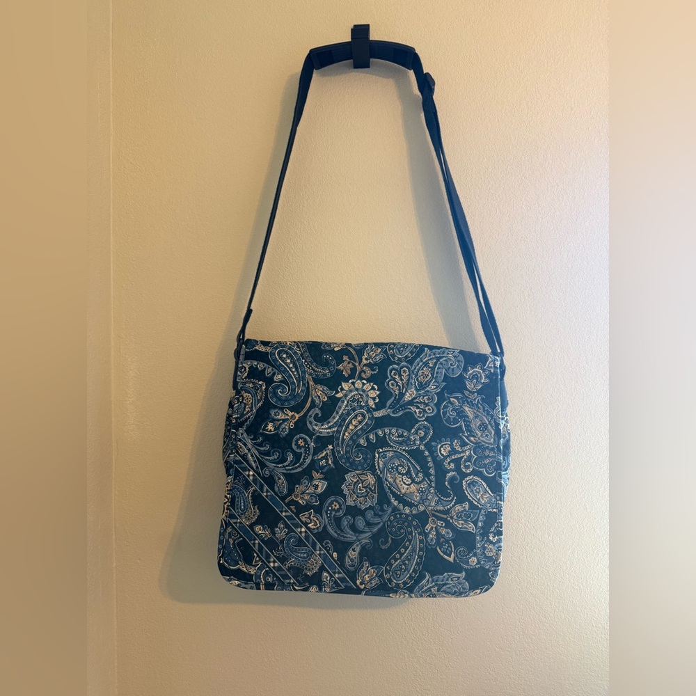 Vera Bradley- Elegant Blue Paisley Crossbody Bag and Wallet